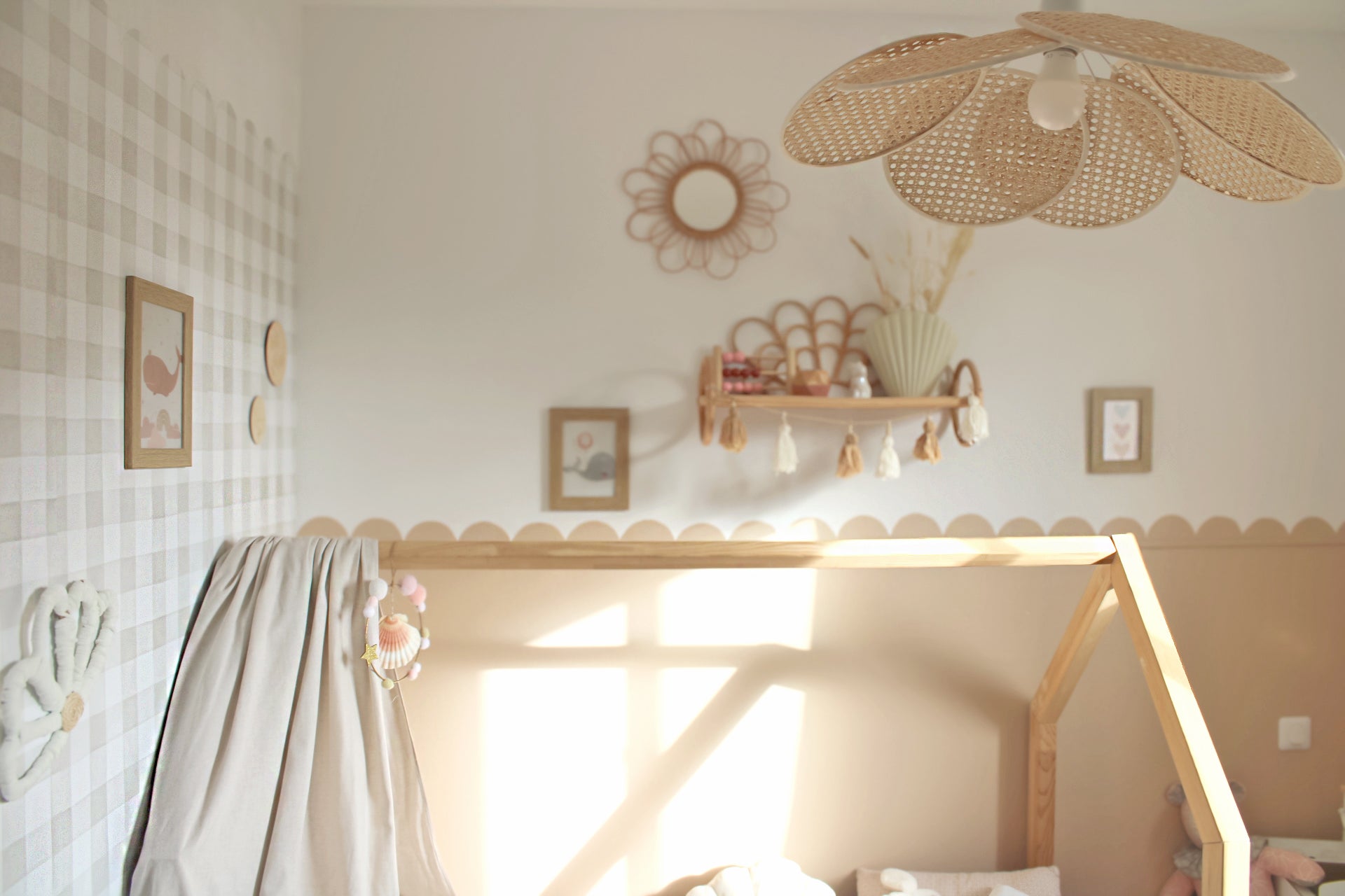 THE CORNER OF ROMY: GRAY VICHY, A VERSATILE OPTION