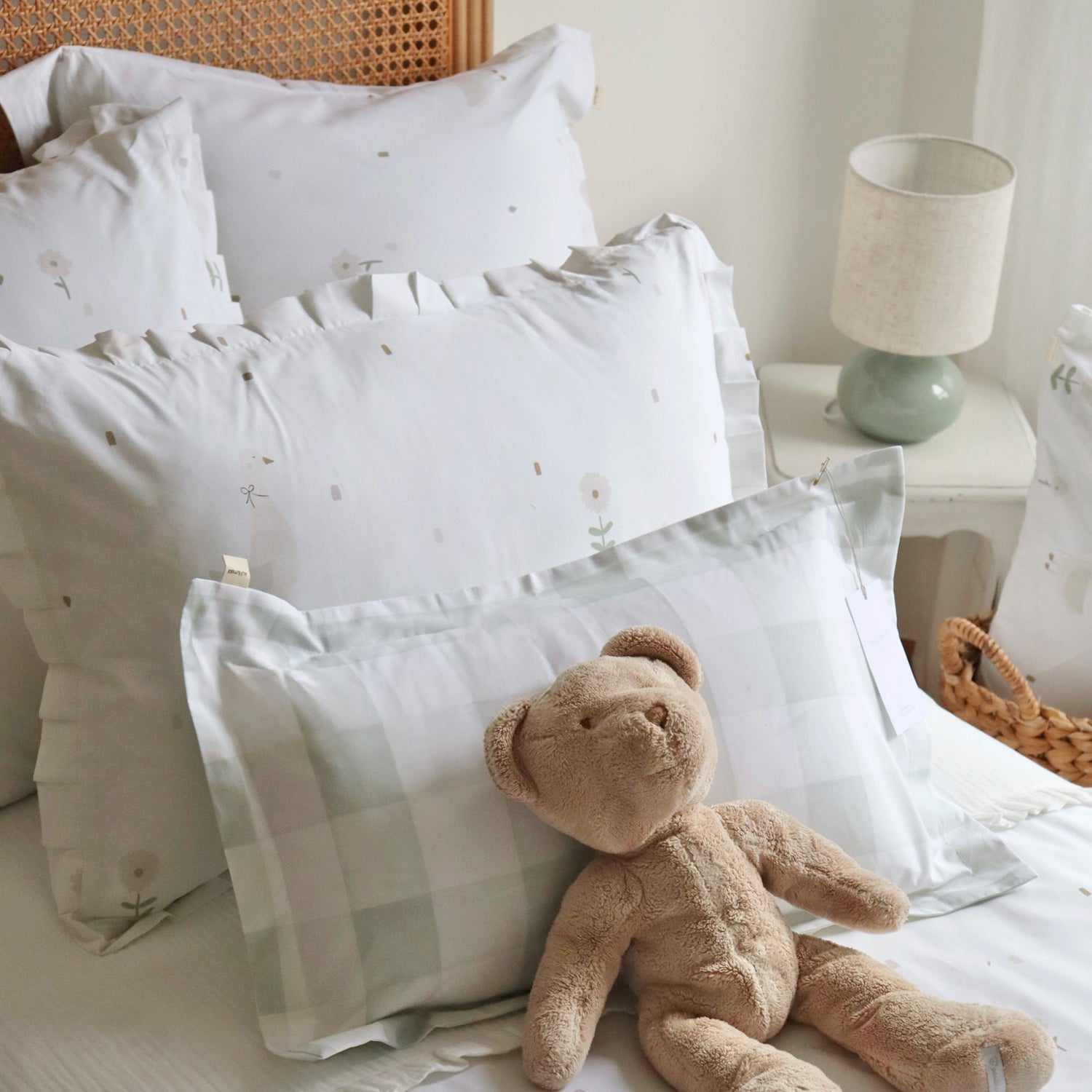 Funda de almohada Gansa Lucy con Vichy verde