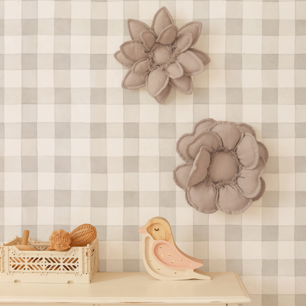 Lámpara pajarito rosa para decoración de cuartos de niños