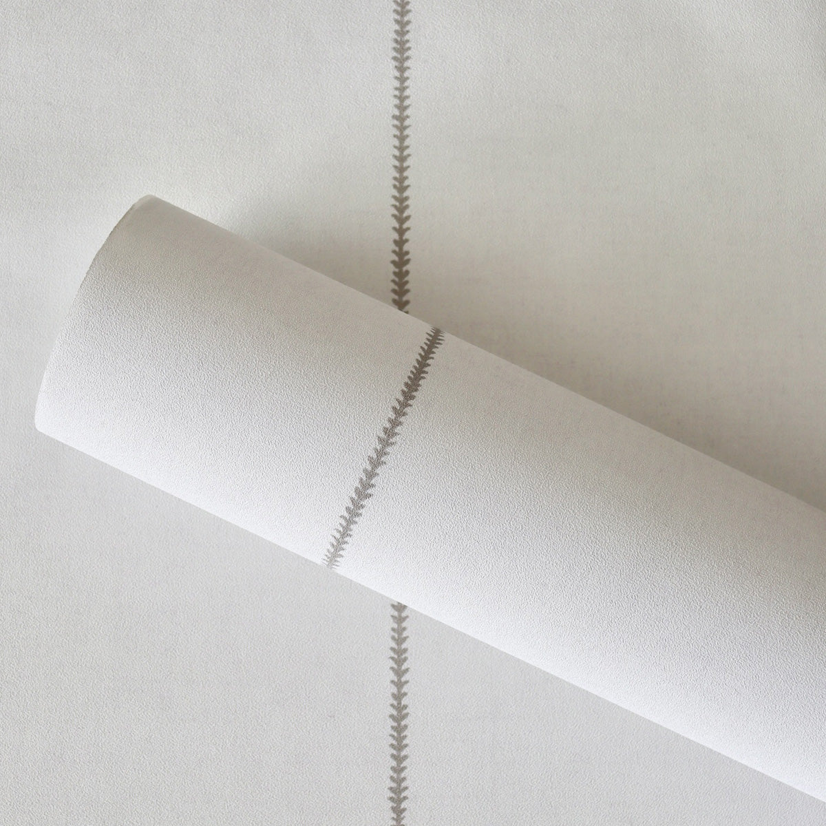 Papel pintado Rayas beige grisáceo