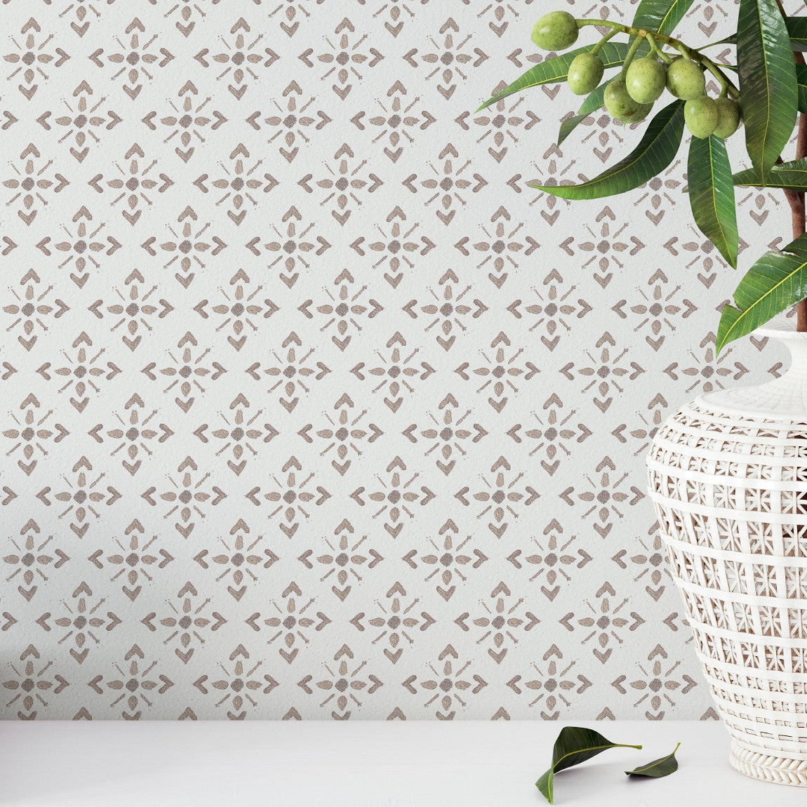 Nuestro Papel Pintado Cologne es ideal para dar protagonismo a un espacio con elegancia y sencillez. Sus colores lo hacen versátil a la hora de decorar distintas estancias como salones, pasillos o dormitorios.