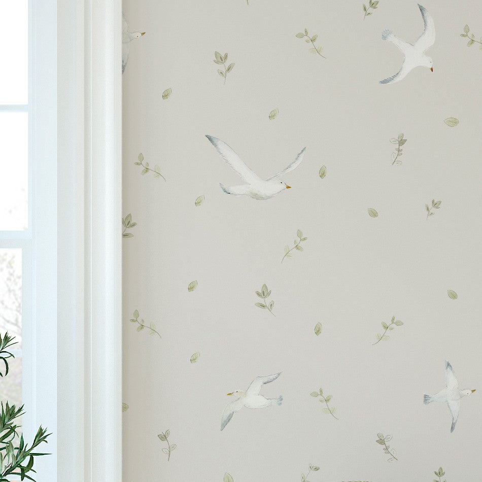 Nuestro Papel pintado Pájaros y Ramas tiene un diseño versátil, que se adapta a la decoración de distintas estancias como el dormitorio principal, salón o incluso un lavabo.