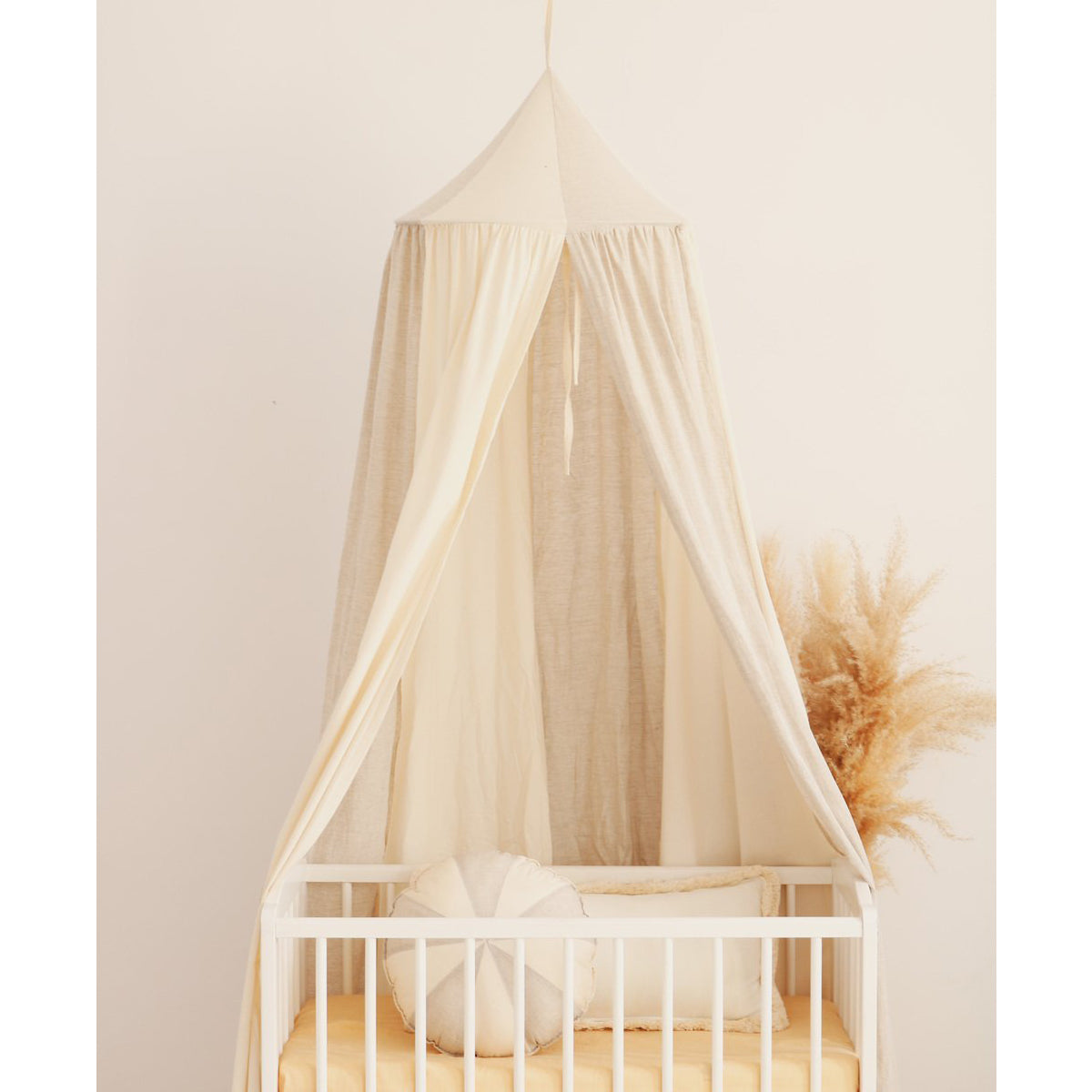 Cojín redondo para cuarto de niños blanco y gris