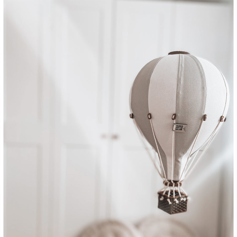 Globo flotante infantil gris