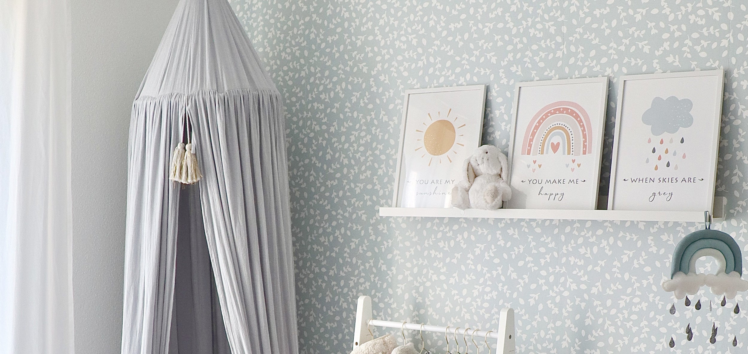 Cuarto de juegos destaque con papel pintado