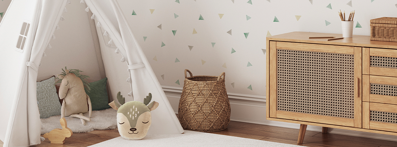 PAPEL PINTADO TRIÁNGULOS VERDE