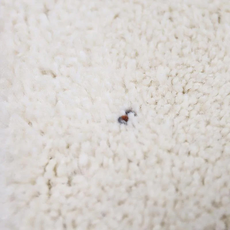 Alfombra de polipropileno reciclado blanco de puntitos infantil