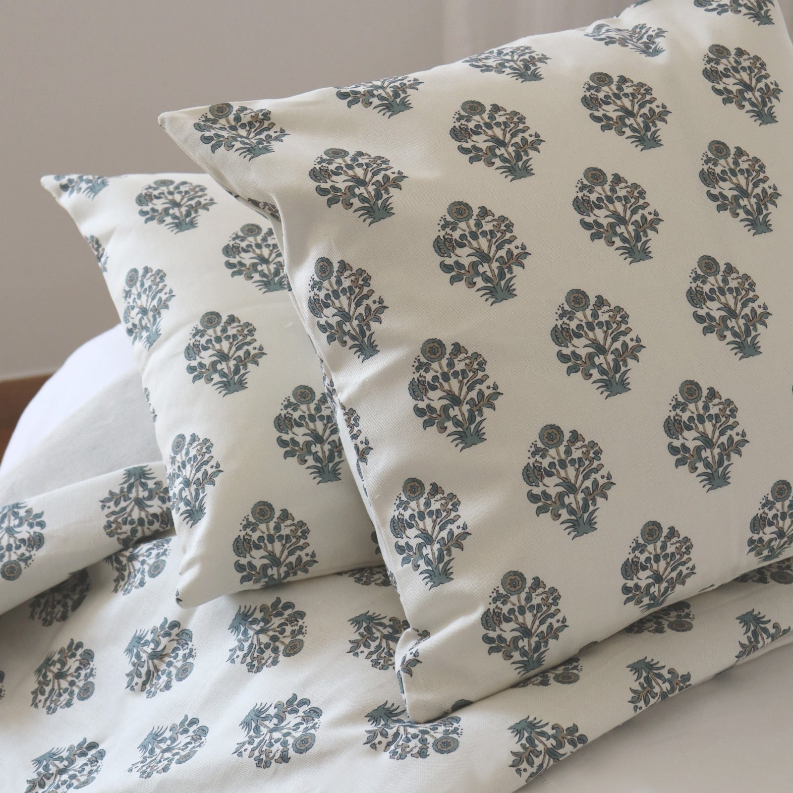 Cojines Blossom Blanc para la decoración del hogar