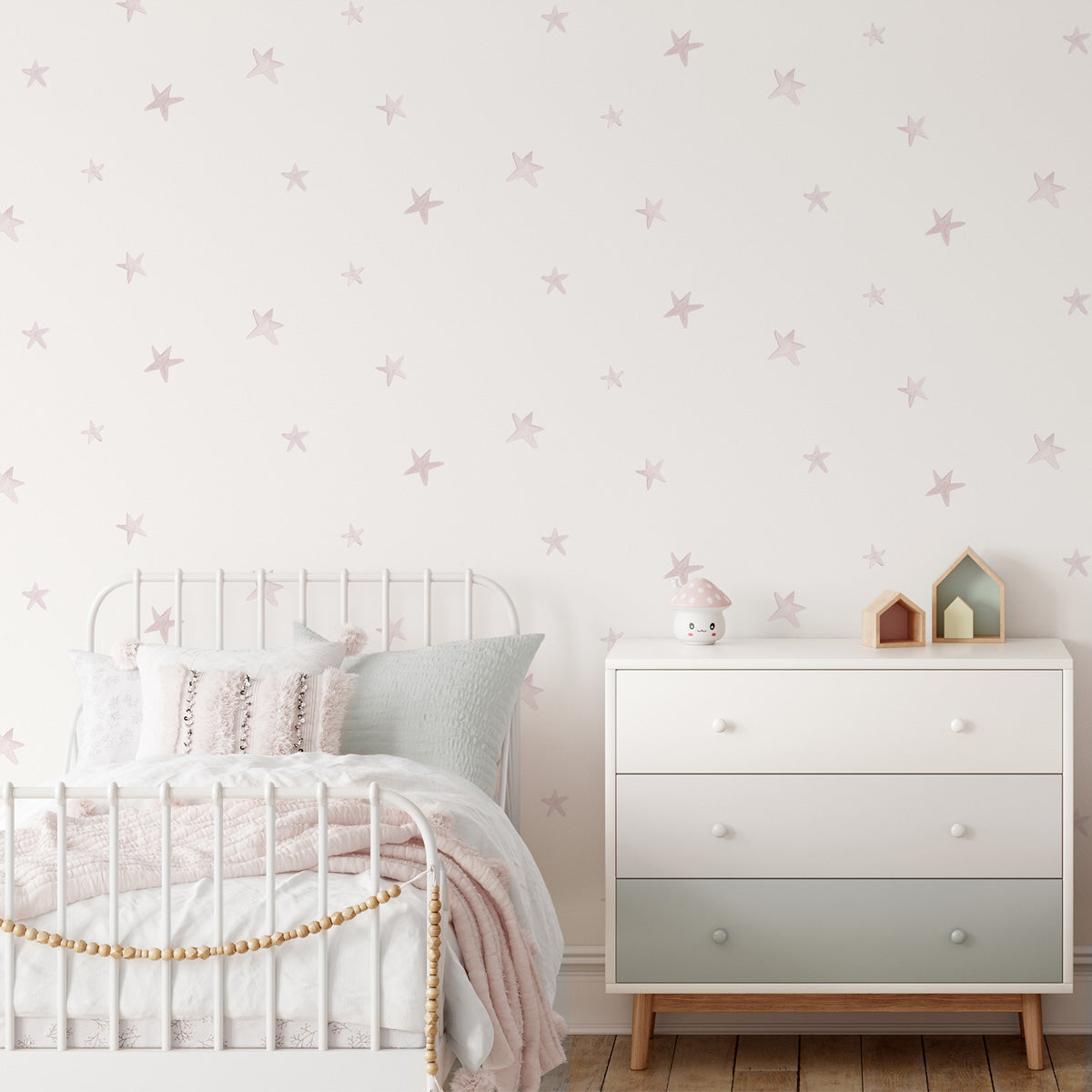 Decoración del cuarto infantil con papel pintado Estrellas rosa suave