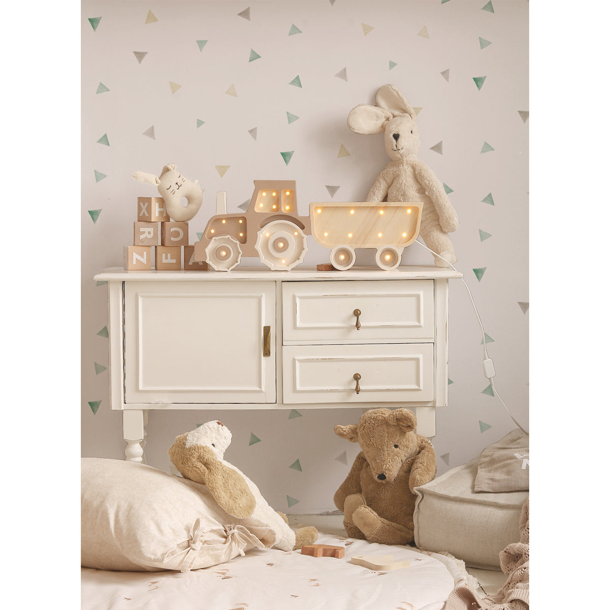 Luz nocturna de madera con LED tractor