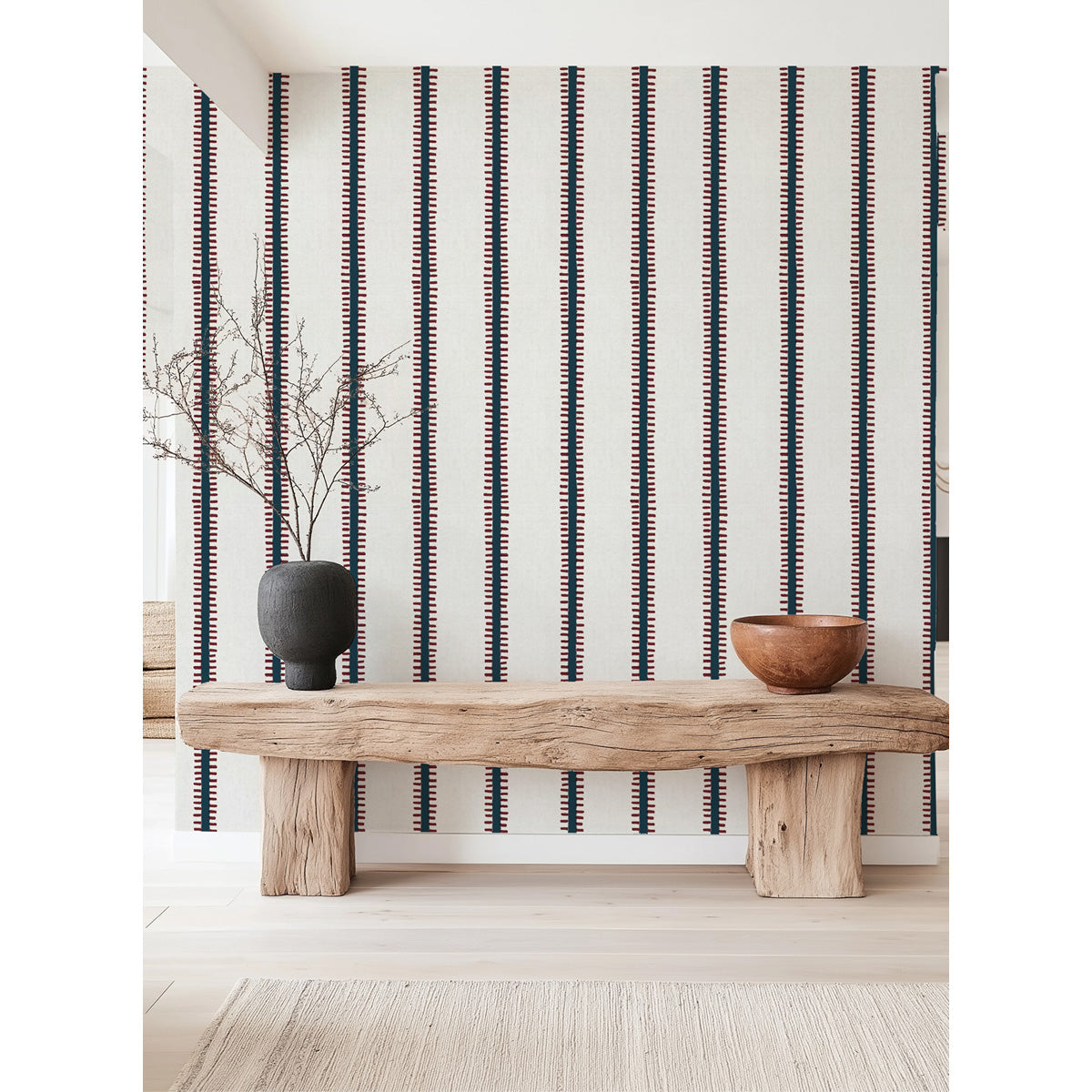 papel pintado rayas azul y burdeos para la decoración del hogar