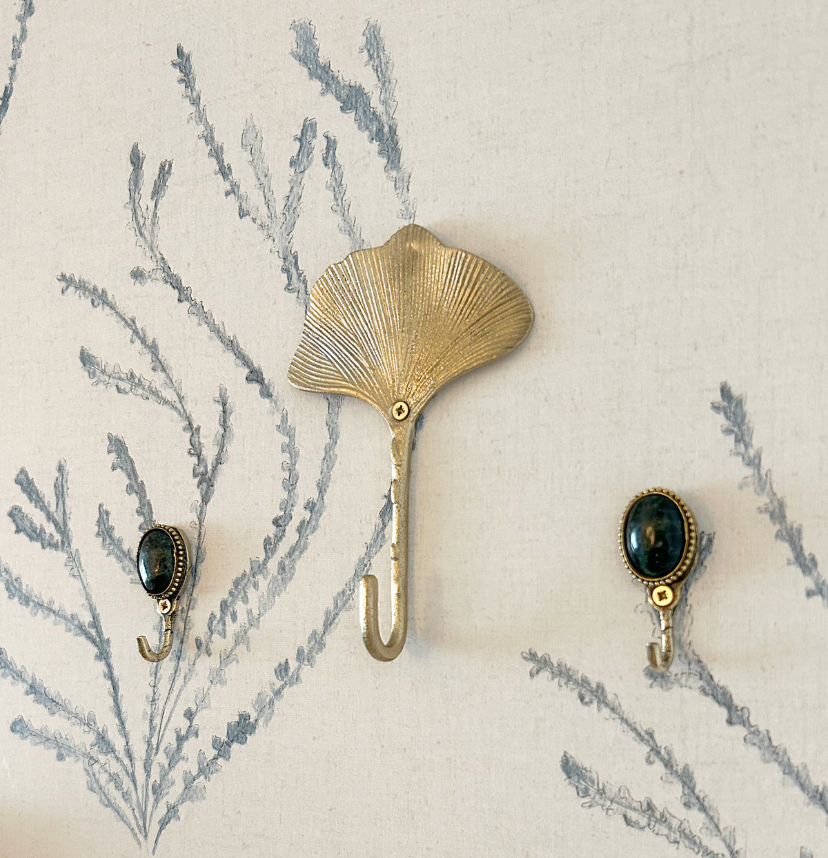 Perchero de pared Moira de mármol verde