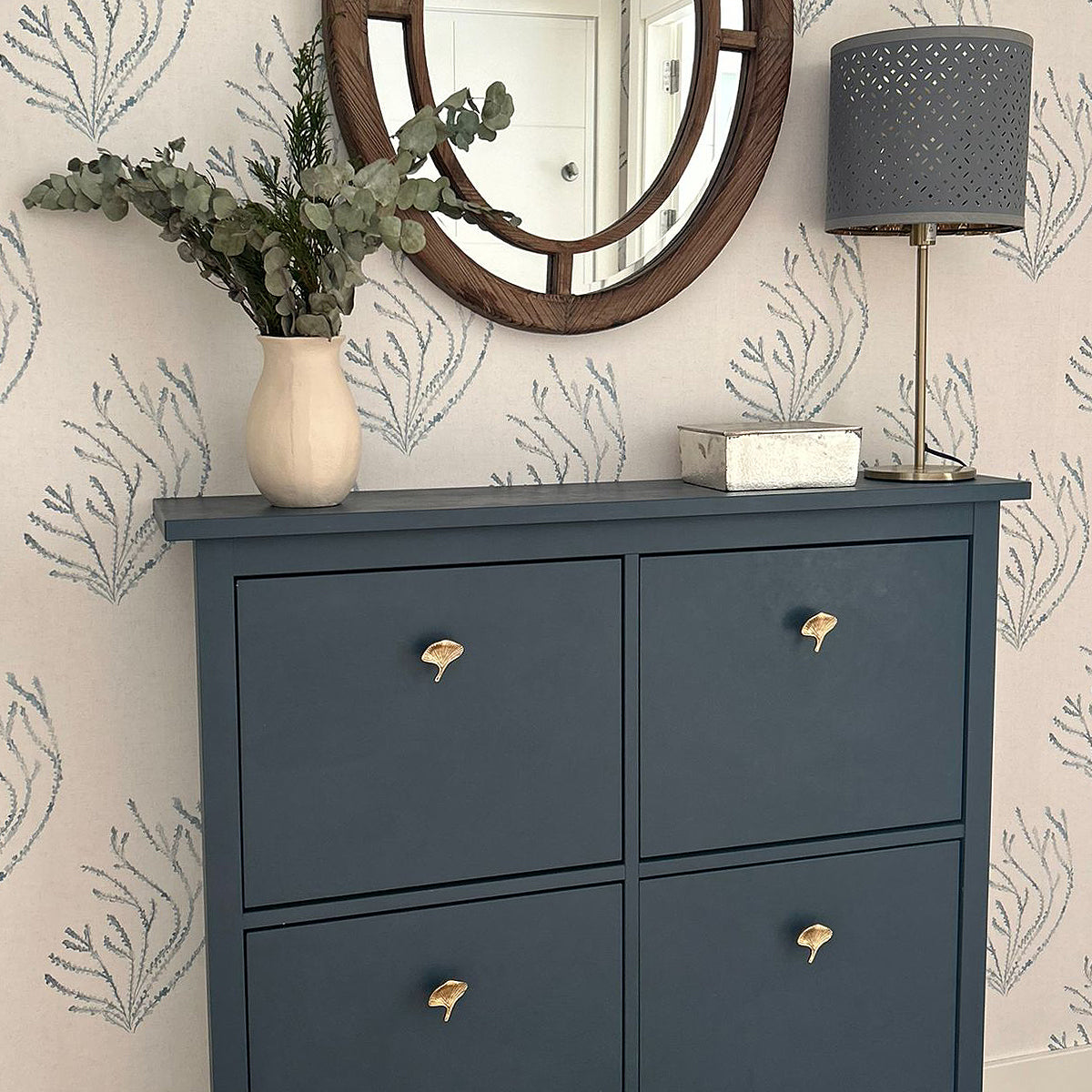 Tirador dorado Flora Ginko para decoración de recibidores