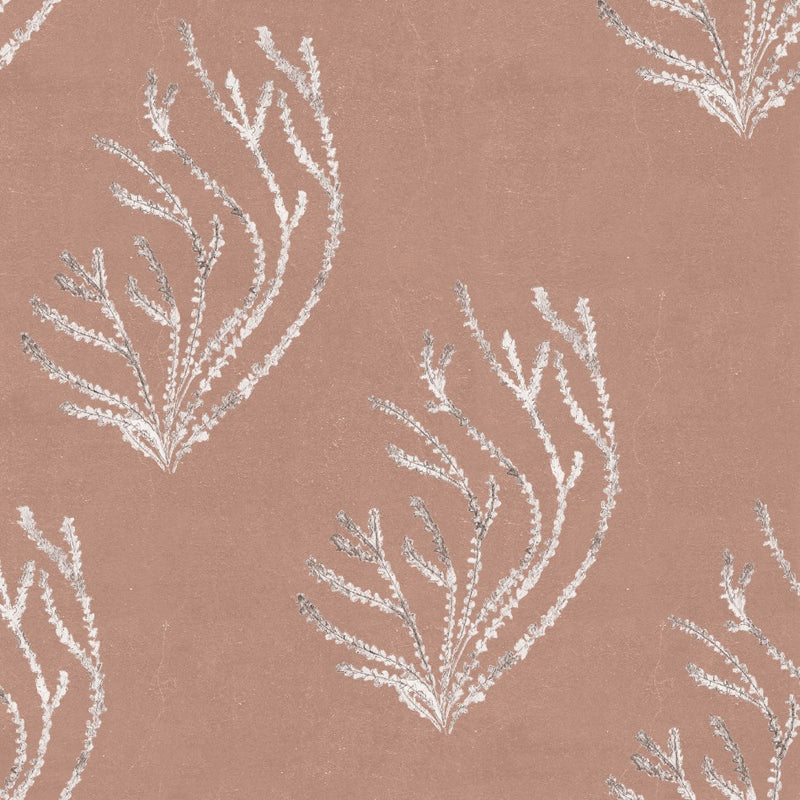 Papel pintado Verbena en tonos jaspe con motivos de corales en color beige. Perfecto para decoraciones de estilo mediterraneo.