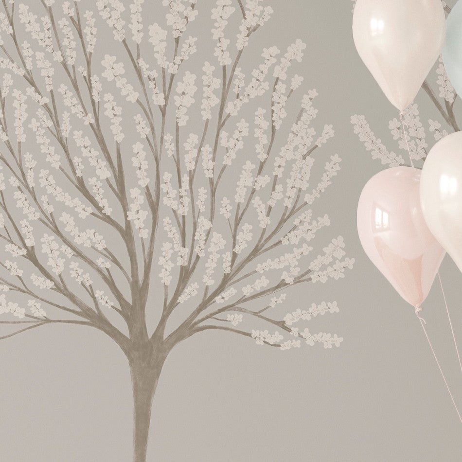 El mural de pared Arboleda gris es perfecto para decorar habitaciones de niñas mayores o de adolescentes. 