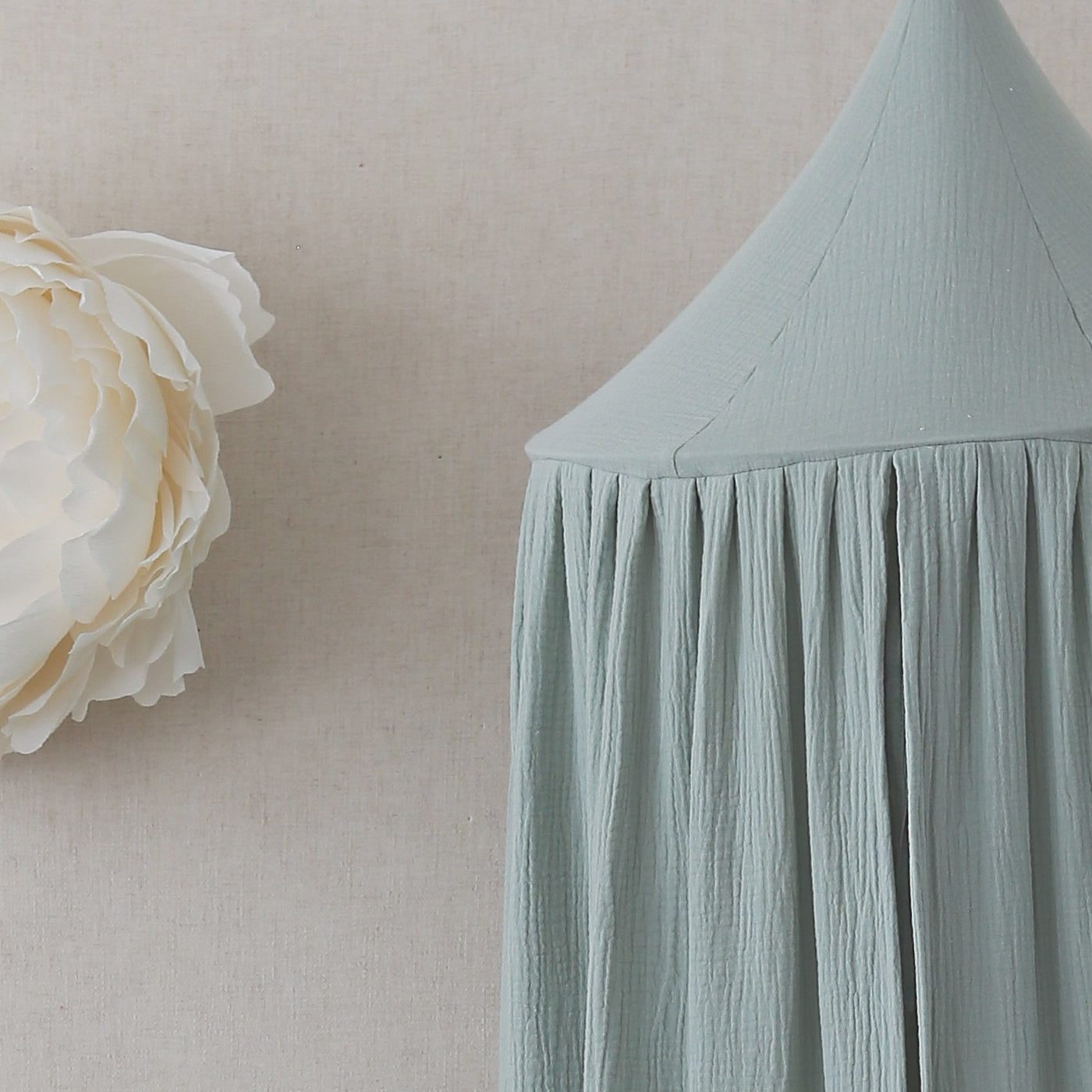 Cubierta de cama verde menta para la decoración de la habitación del bebé