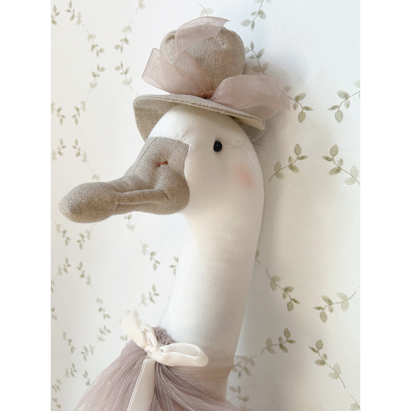 Gansa de peluche para colgar en la pared de decoración para cuarto de niña